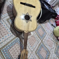 Gitarron.lorenso.morales.JBL