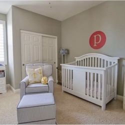 Baby Crib with Conversion Toddler Bed Rail