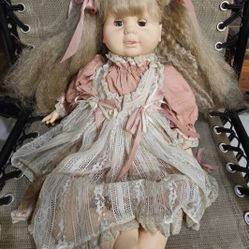 Robin Woods Collectible 20" Doll American Children Collection 1988