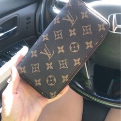 Louis V. Wallet