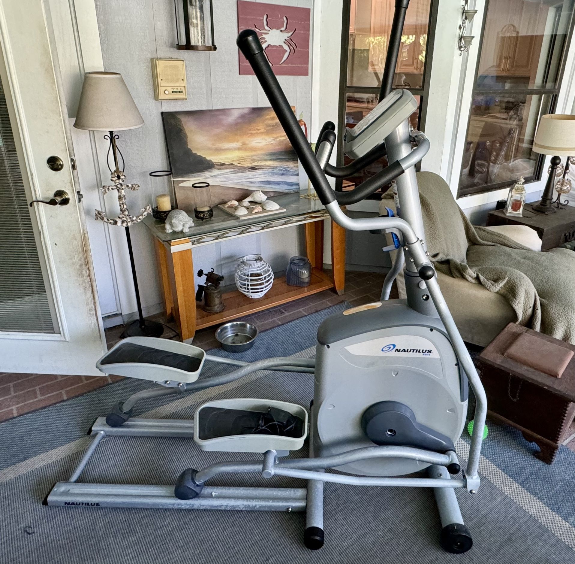 Exercise Nautilus E514 Elliptical Nautilus E514 Elliptical Trainer
