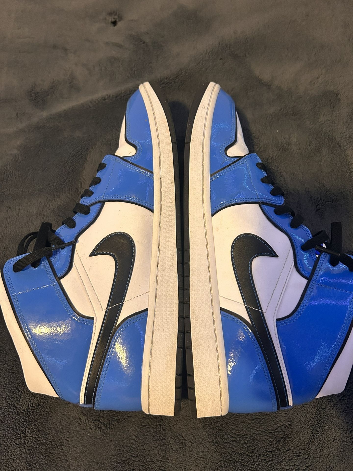 Jordan 1 Mid