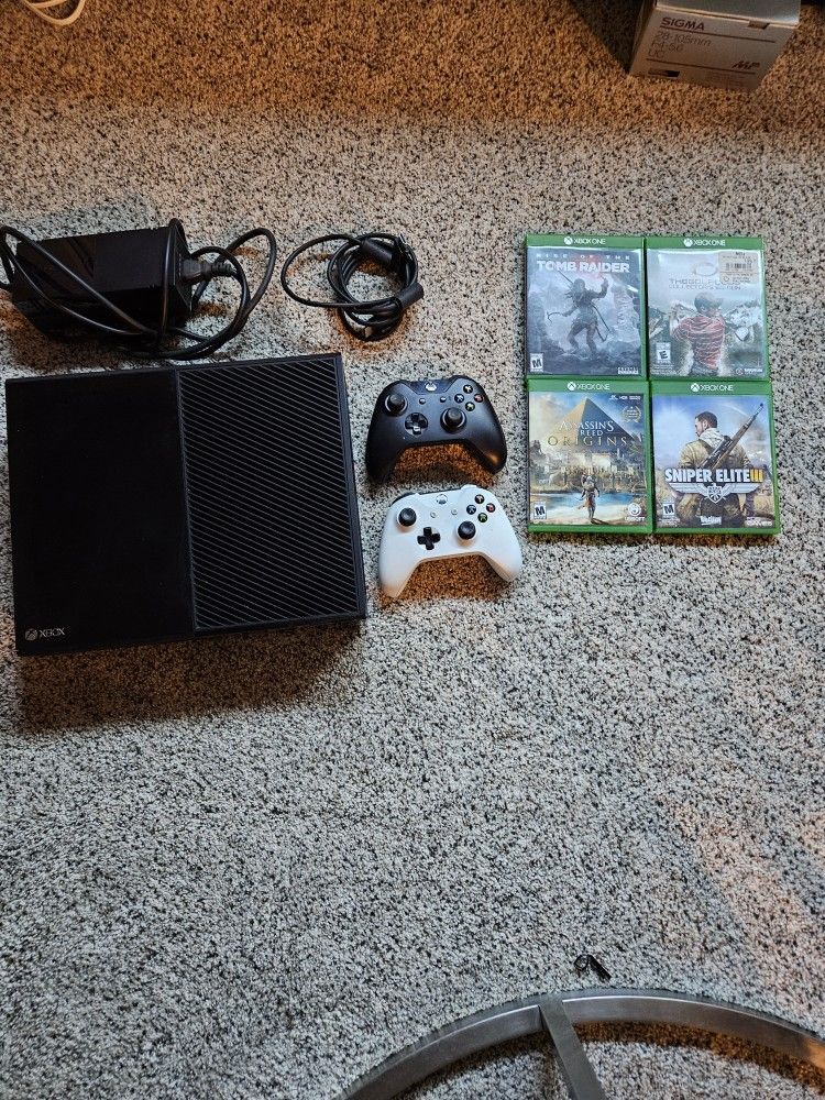 Xbox One W/extras
