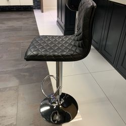 Bar Stools Leather Like Black Diamond Pattern Crome Bottom swivel