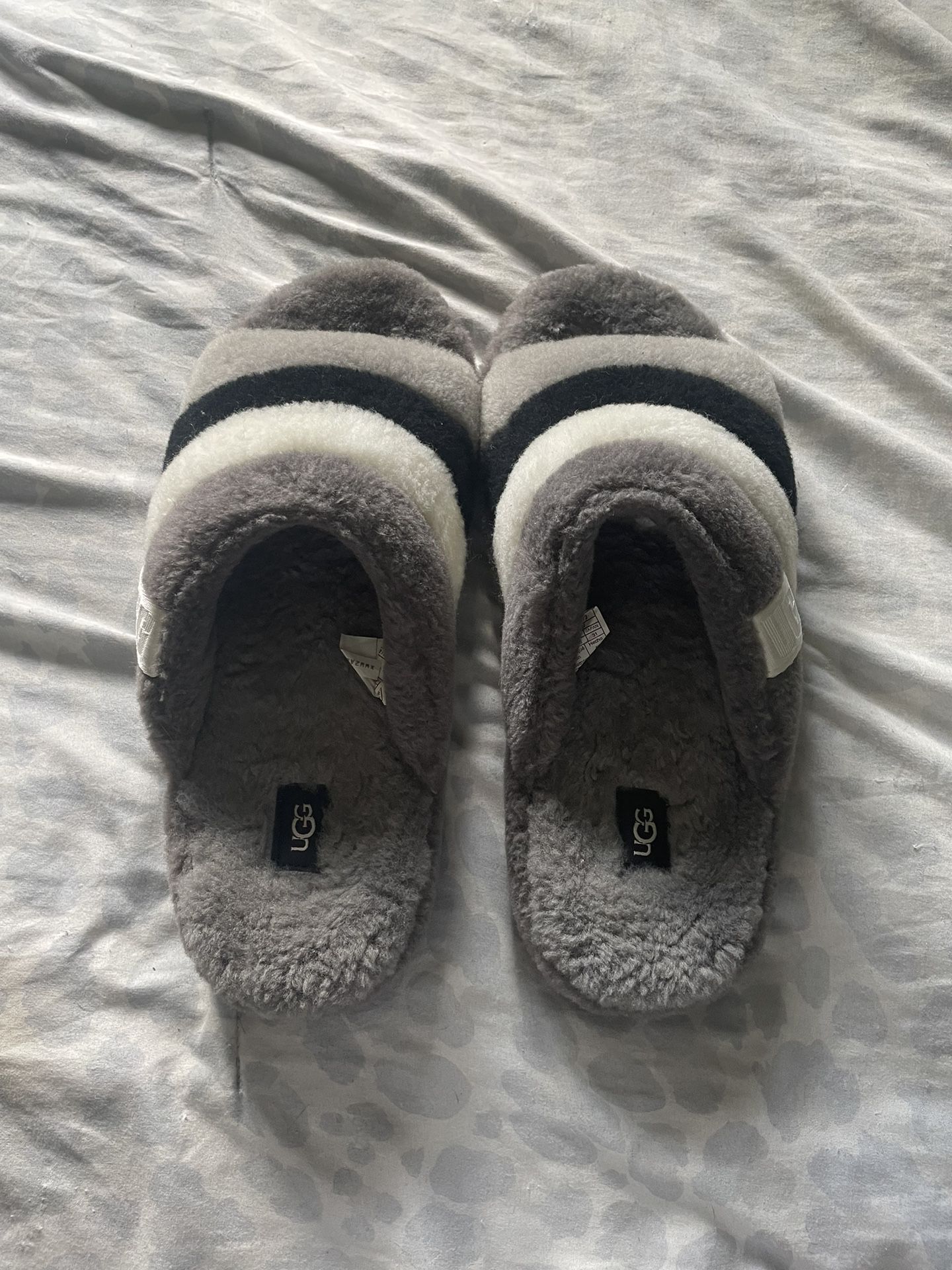 men’s ugg slippers 