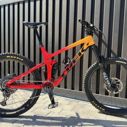 Treck Remedy 8 Mountain Bike