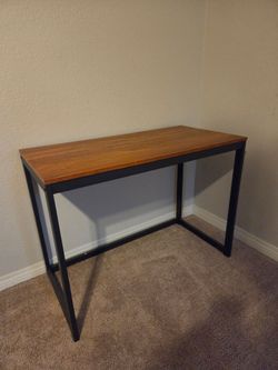 Small desk