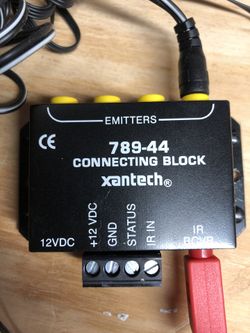 Xantech 789-44 connecting block, IR repeater, The 789-44 provides a quick, low cost way of connecting Xantech IR receivers and keypads to four single