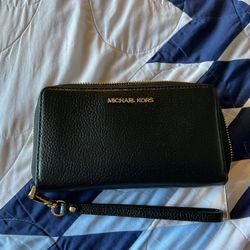 Micheal Kors Purse & Wallet