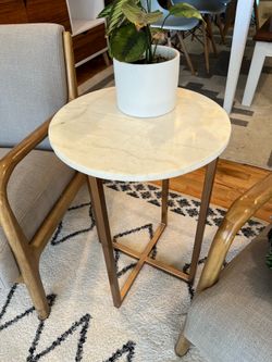 Mid century style marble topped round accent table