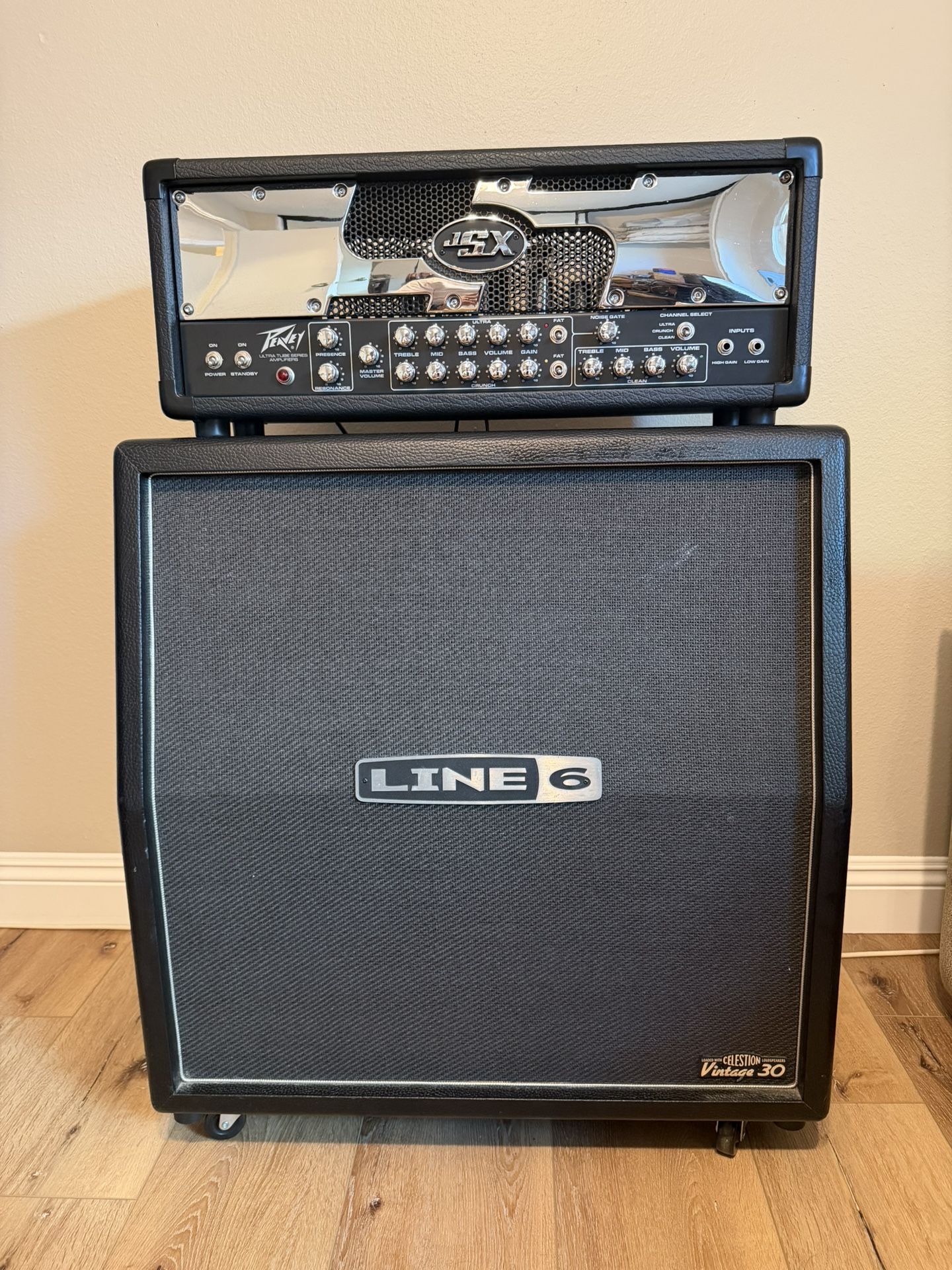 Peavey Amp & Line 6 Cabinet