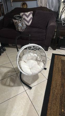 Swinging cats  hammock.