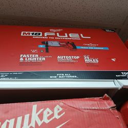 Milwaukee New 3/4" Rotary Hammet One  Key 