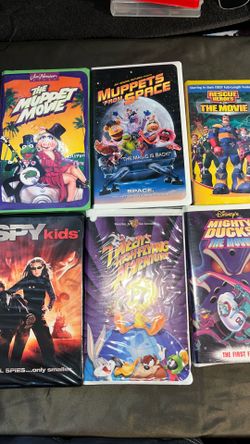 12 vhs movie bundle all for $25