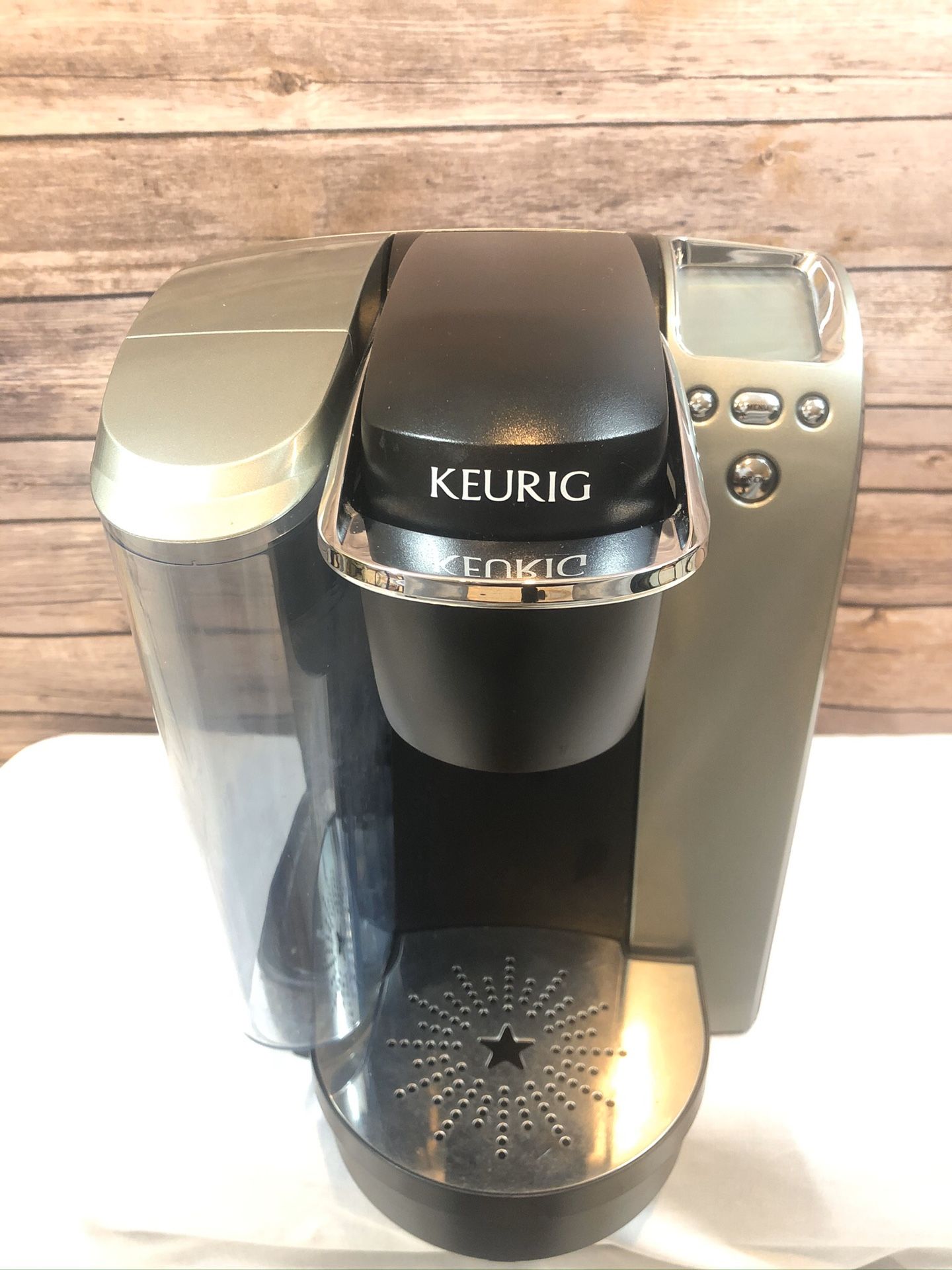 Keurig K70 Platinum Single-Cup Brewer - Silver