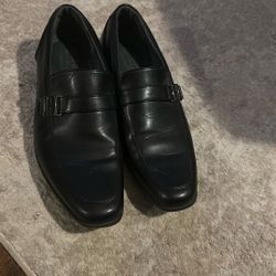 Dress shoes