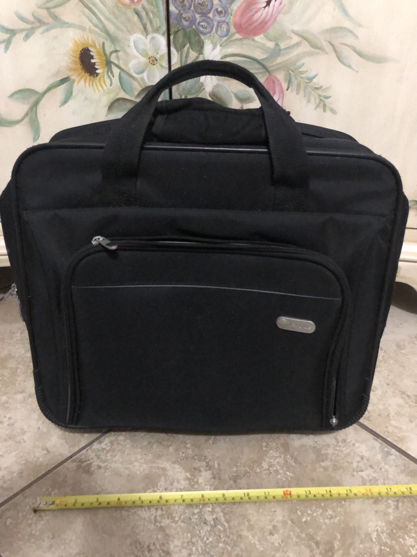 Targus 17" Rolling Travel Laptop Case - Notebook carrying bag