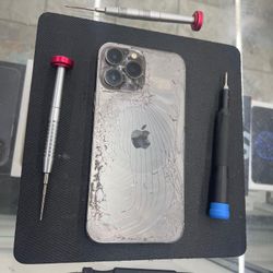 iPhones screens FIXXXx!!!!!! 