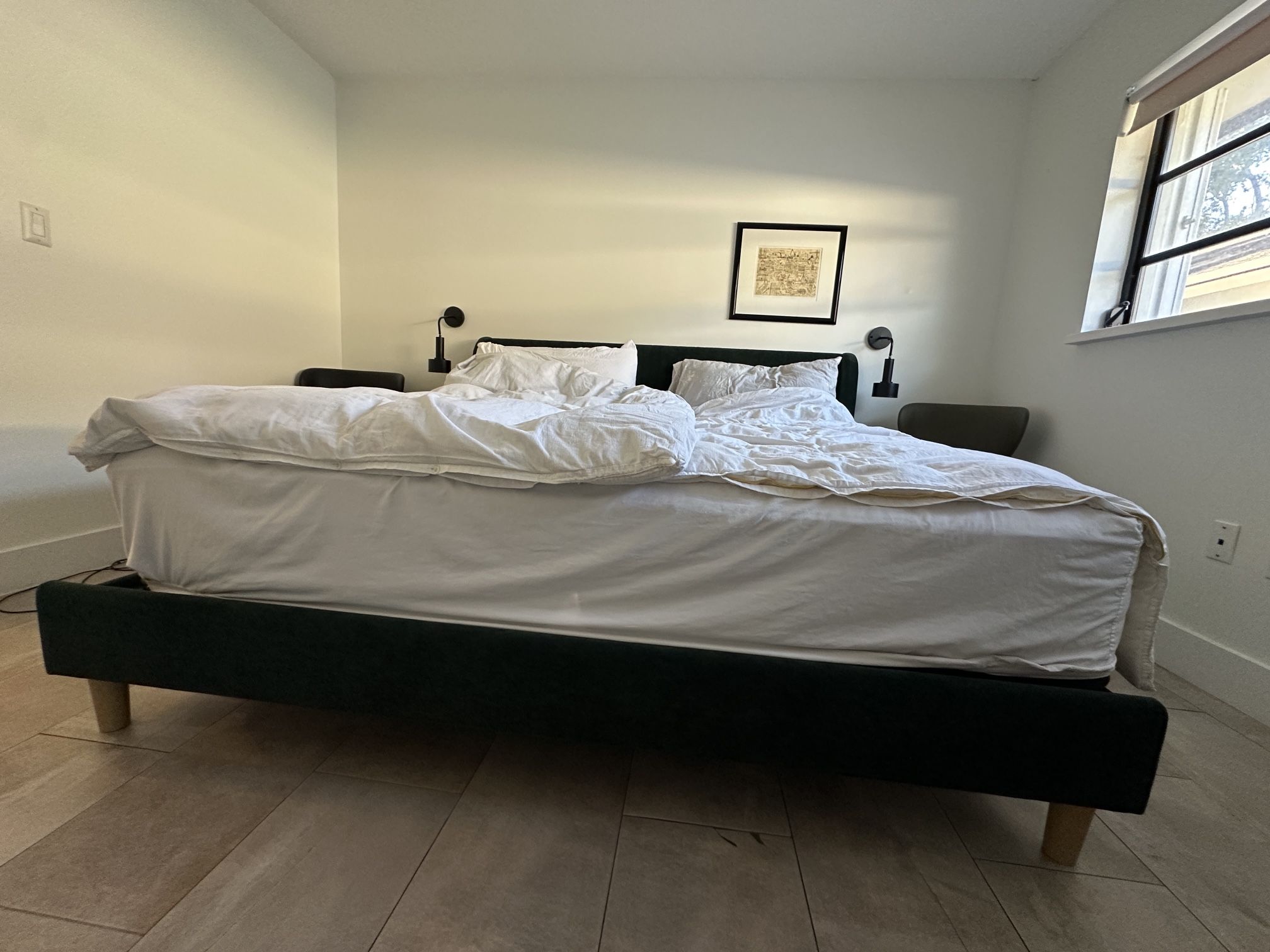 Great price - king size bed in microfiber Green color incl slats