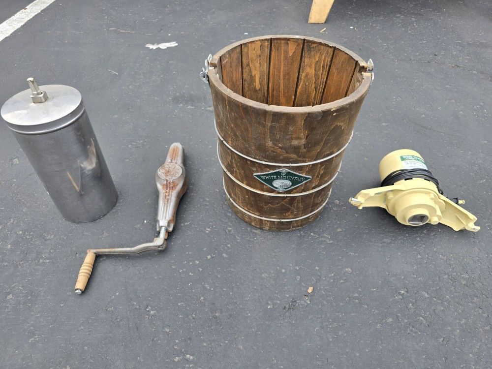 Icecream Maker (LOWERED PRICE)