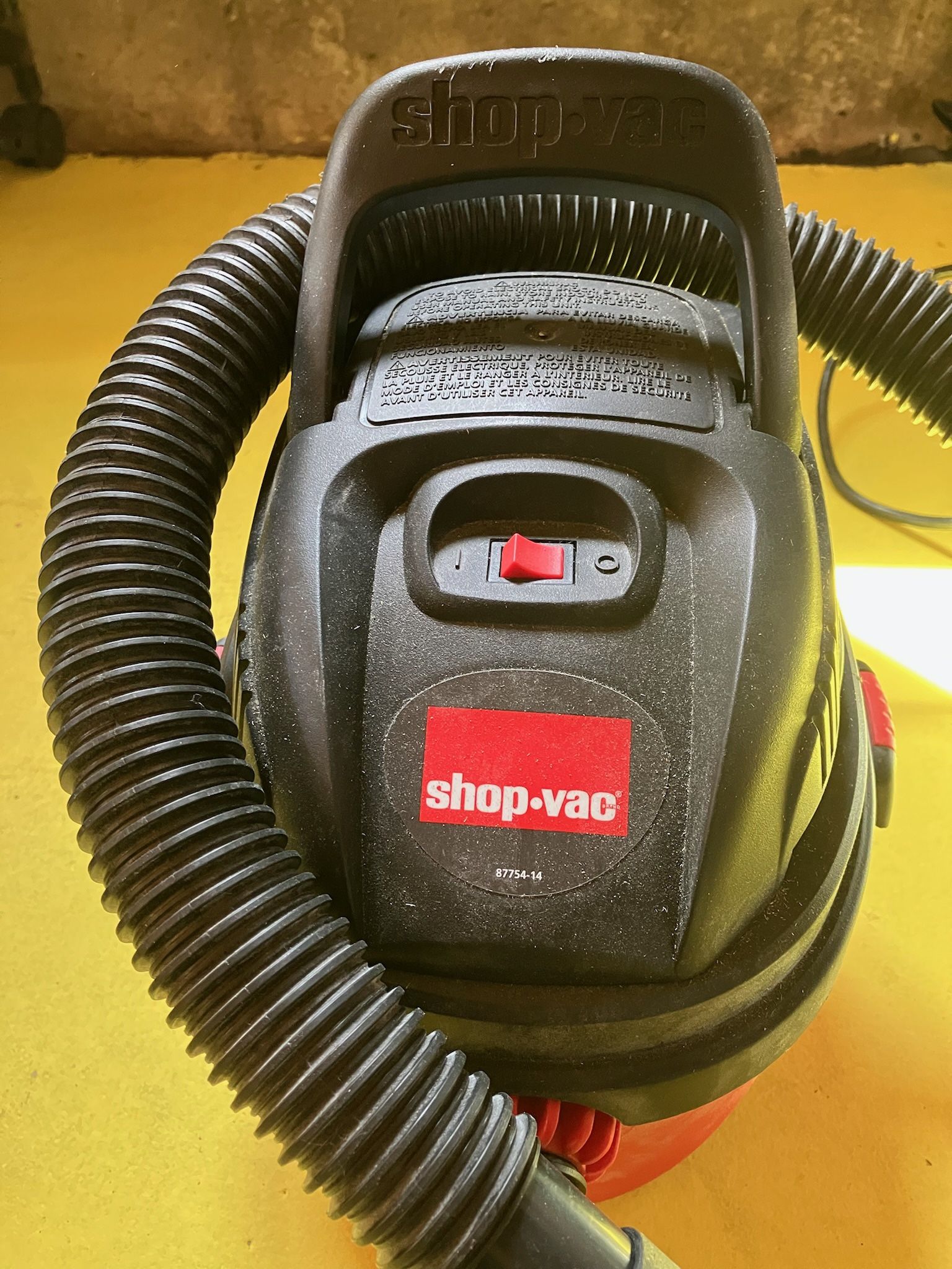 Mini Shop-Vac (1.5 Gallon, 2.0 HP Wet/Dry Vacuum)