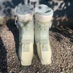 Ski Boots - Nordica NR955