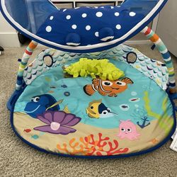 Bright Starts Finding Nemo Mr. Ray Ocean Lights And Music Playmat Gym