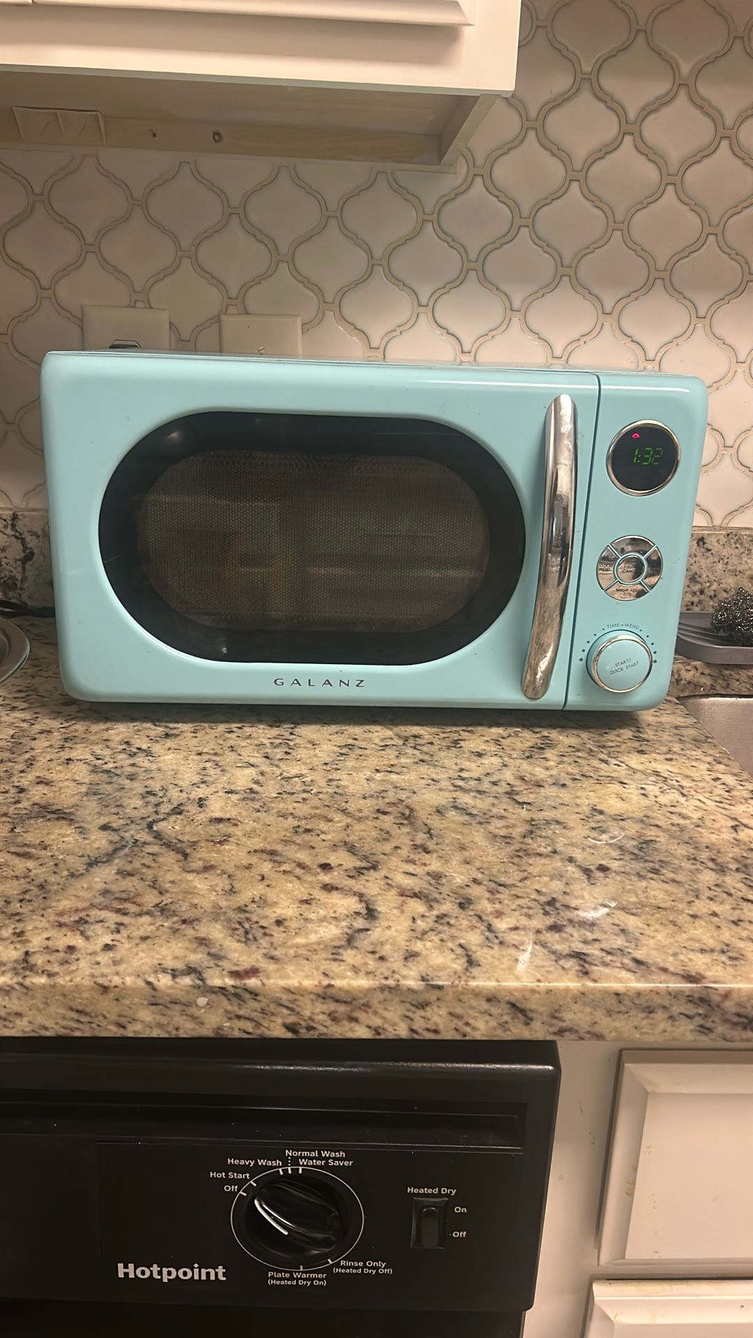 1970s theme microwave