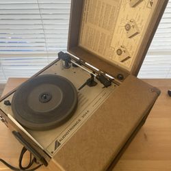 Audiotronics 304a working Classroom Vinyl Player