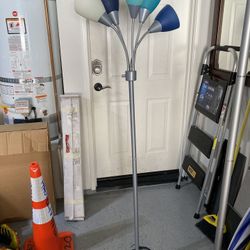 Floor lamp