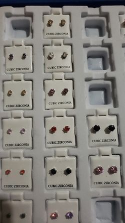 Aretes 😊 3 cada par
