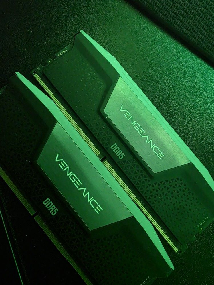 Corsair vengeance DDR5 RAM 64gb 5600