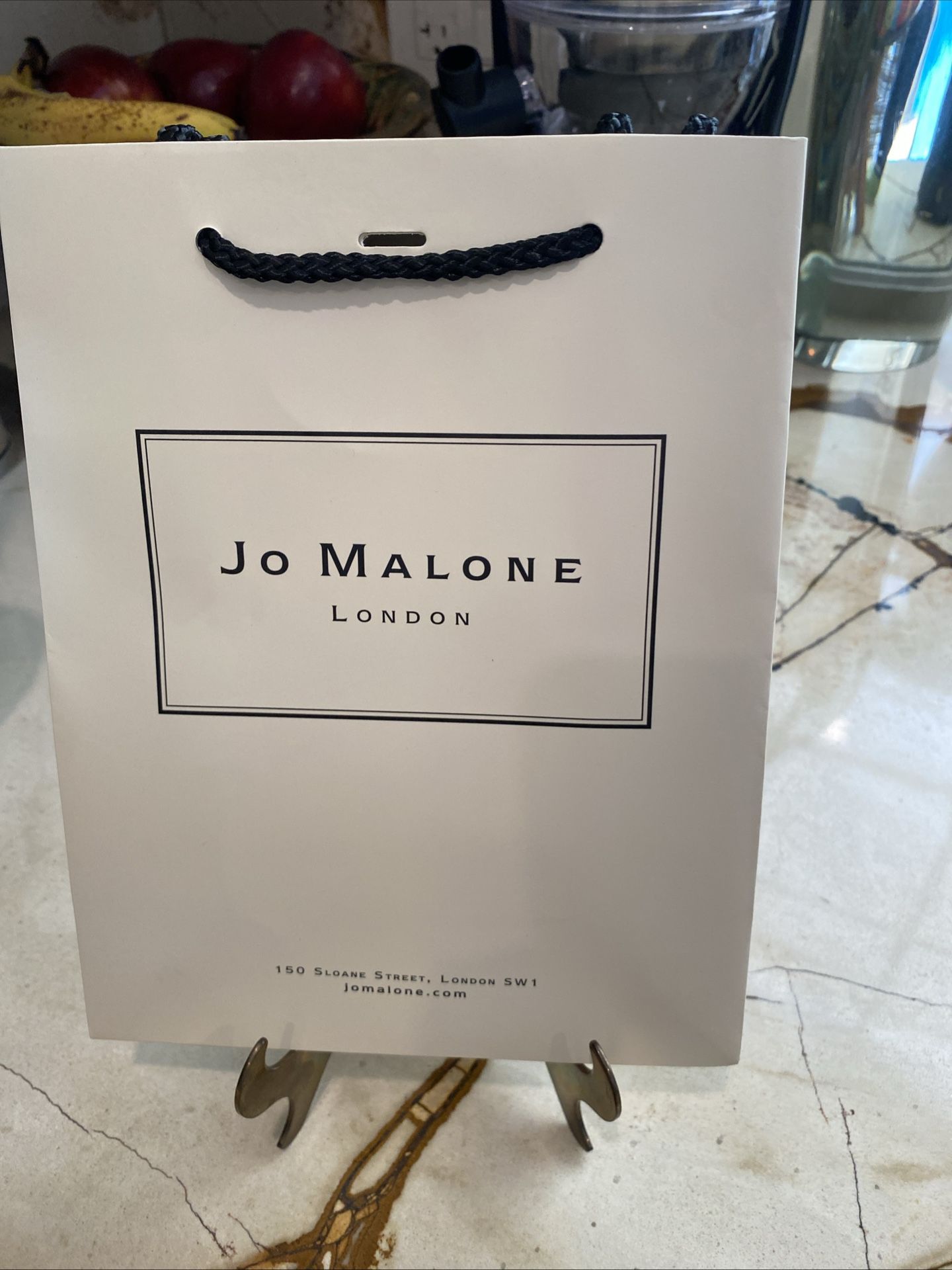 NEW JO MALONE Gift Retail Bags with black carrying handles & Tissue