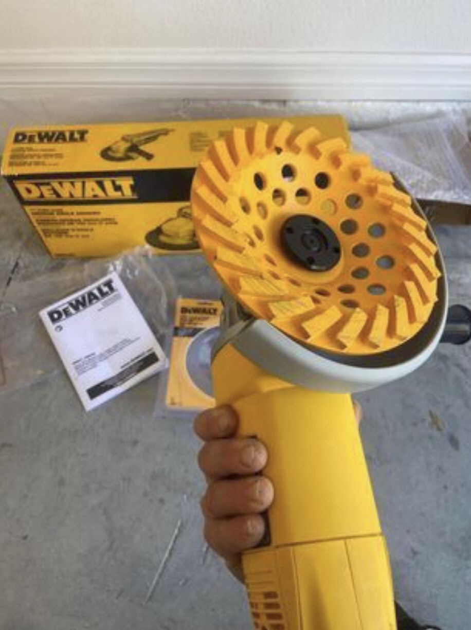 DeWalt 7-Inch Medium Angle Grinder -BRAND New