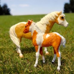 Breyer 2007 Paint/Pinto Sorrel/Palomino Misty & Stormy Set #1286 Mold 19/20, Retired
