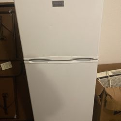 Frigidaire Refrigerator