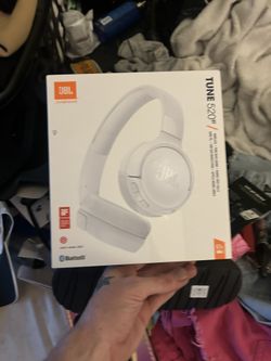 JBL Bluetooth Headphones (Brand New)
