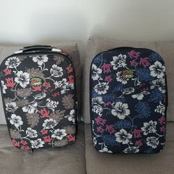 Hawaiian Print Carry On and duffel bag