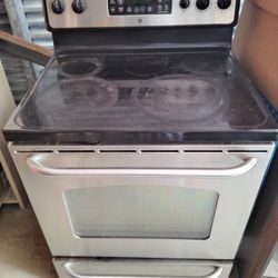 GE GLASS TOP RANGE STOVE. "WORKING '
