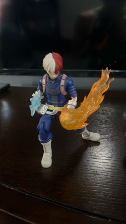 Total Anime:My Hero Academia - Todoroki Figure