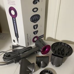 🌟Dyson Supersonic Hairdryer 🌟