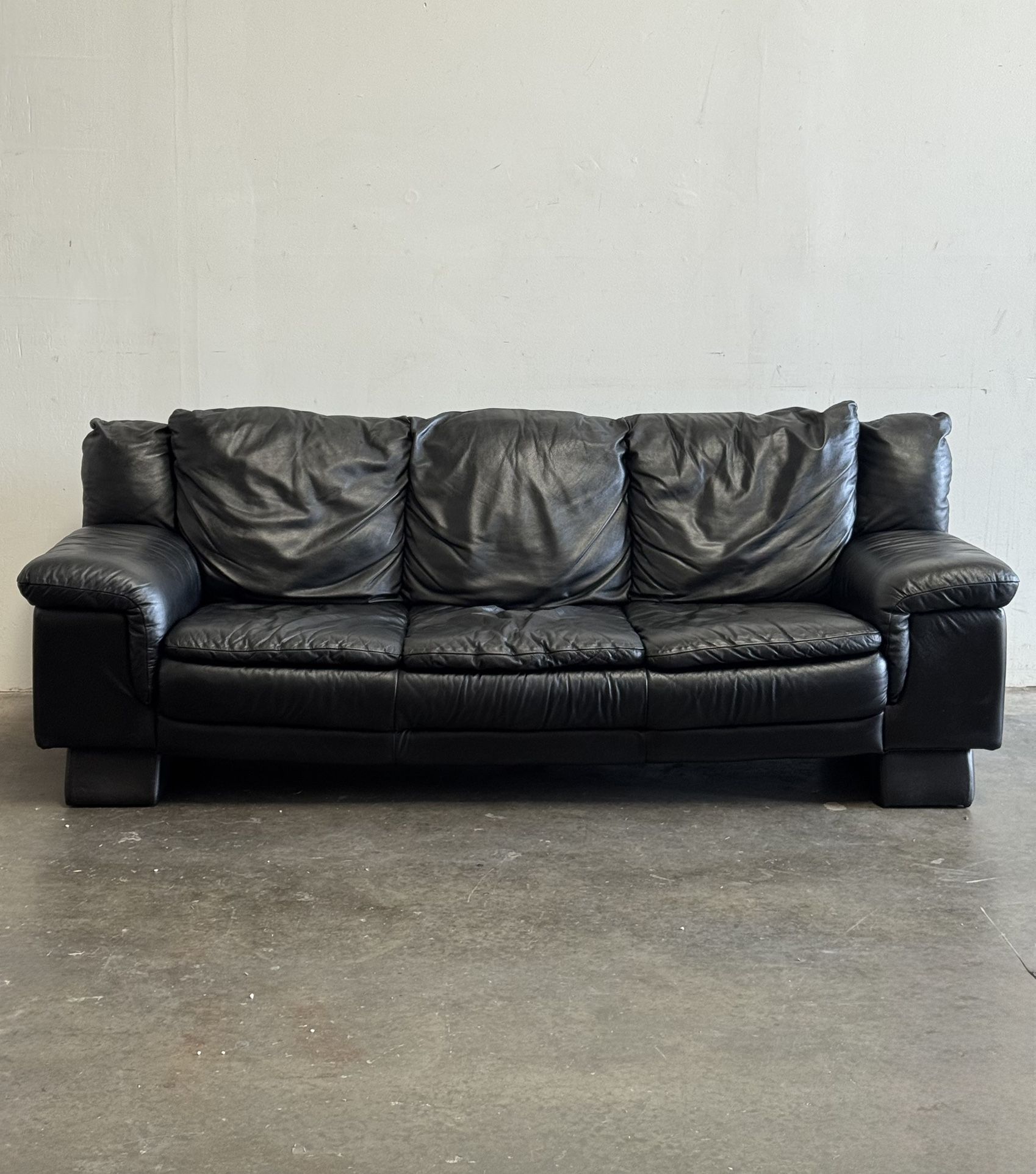 Italian Black Leather Sofa Mid Century Modern Style 1980s Vintage