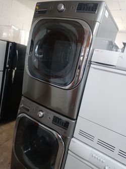 LG 29" gray stackable front load washer and gas dryer set - Free delivery