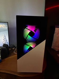 Mid-Tower PC  with RGB Fans pc does work