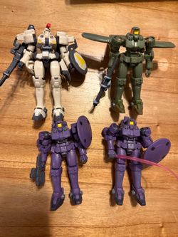 Gundam wing Action Figures Lot of 4