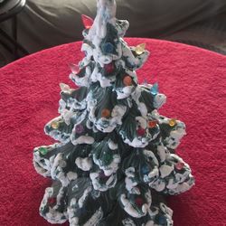 Vintage Ceramic Christmas Tree 🎄 