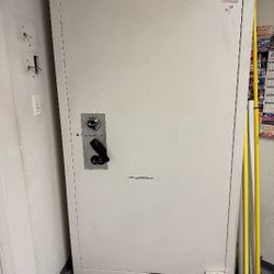 Fichet  Bauche Brand Biltmore 1100 Model, Commercial Safe