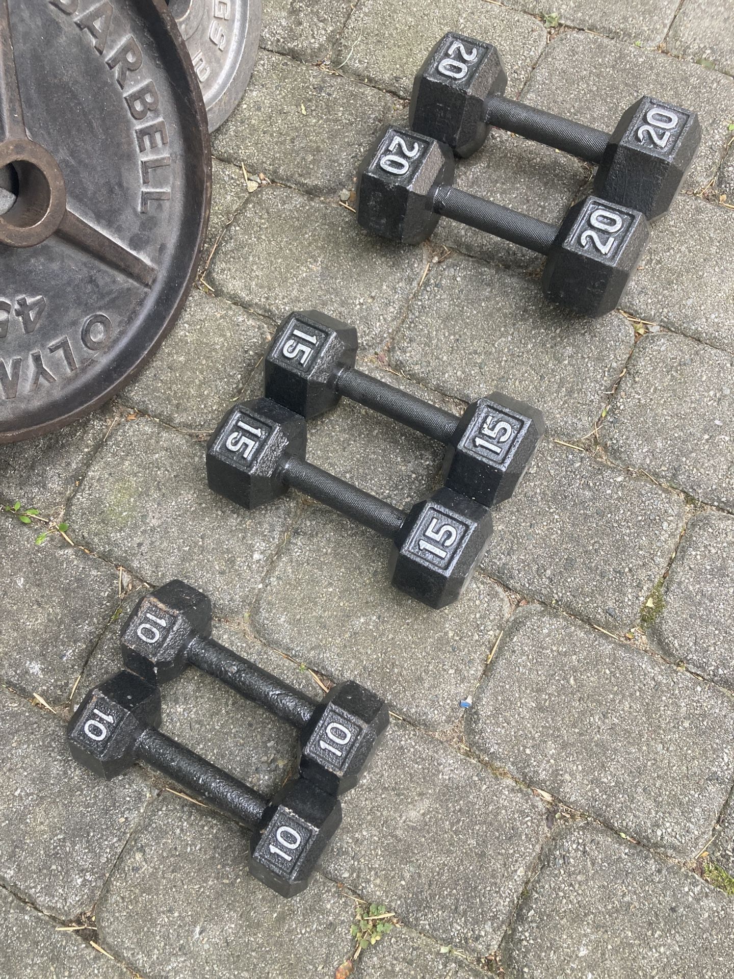 Set Of Steel Hex Dumbbells 10’s 15’s And 20’s