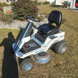 Hart Electric Riding Mower Like New 