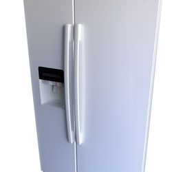 Amanda Refrigerator White